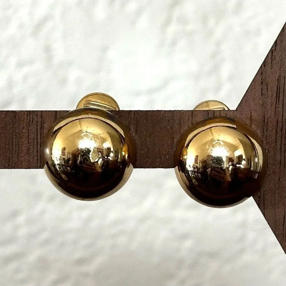 Monet Vintage round circle  clip on earrings